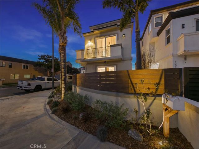 1201 Delaware Street, Huntington Beach, CA 92648