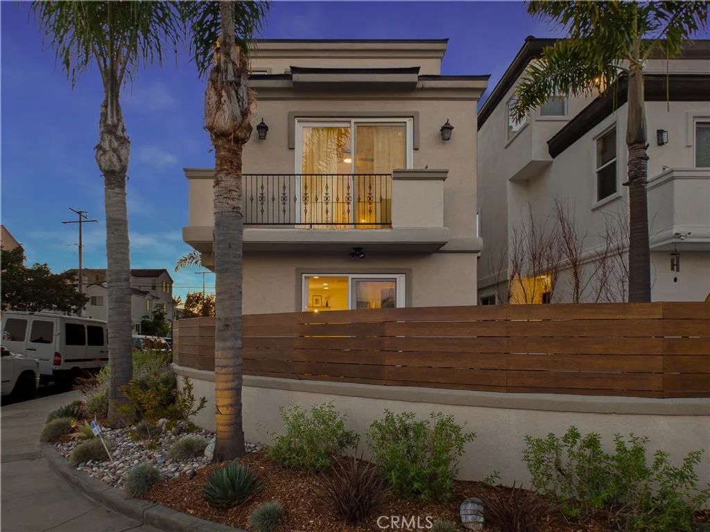 1201 Delaware Street, Huntington Beach, CA 92648