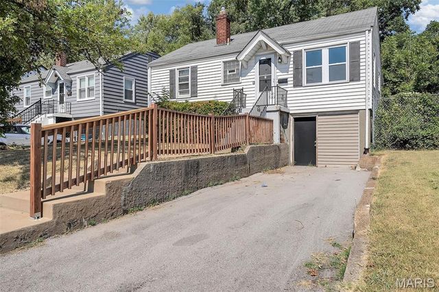 7441 Calvin Avenue, St Louis, MO 63136