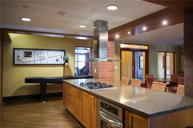 1801 E Katella 4010, Anaheim, CA 92805