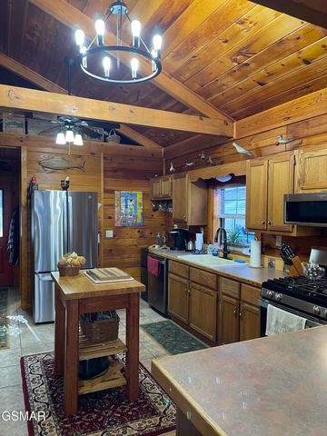4023 Ole Smoky Way, Sevierville, TN 37862
