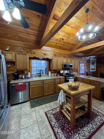 4023 Ole Smoky Way, Sevierville, TN 37862