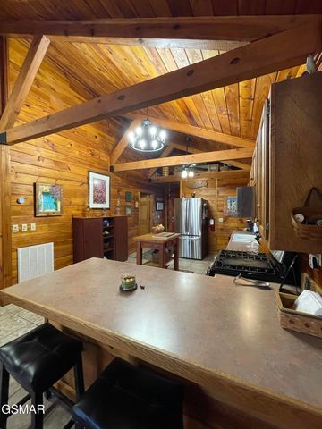 4023 Ole Smoky Way, Sevierville, TN 37862