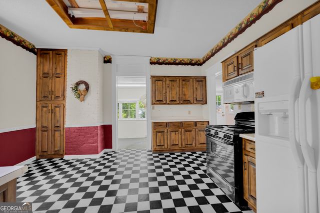 170 S Mcintosh Street, Elberton, GA 30635