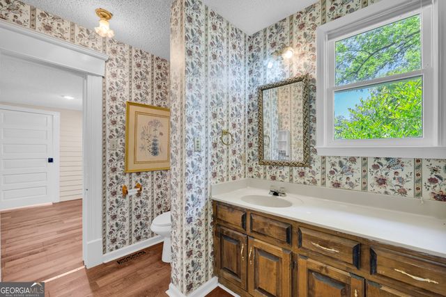 170 S Mcintosh Street, Elberton, GA 30635