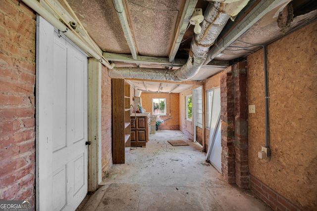 170 S Mcintosh Street, Elberton, GA 30635