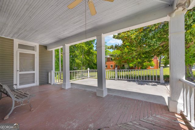 170 S Mcintosh Street, Elberton, GA 30635