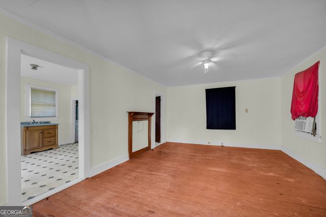 170 S Mcintosh Street, Elberton, GA 30635