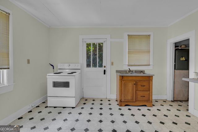 170 S Mcintosh Street, Elberton, GA 30635