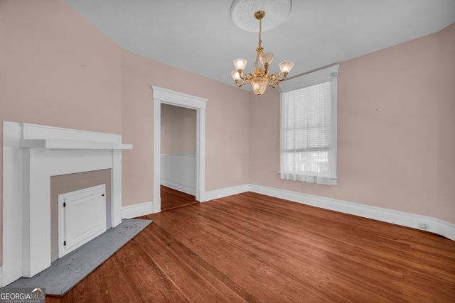 170 S Mcintosh Street, Elberton, GA 30635
