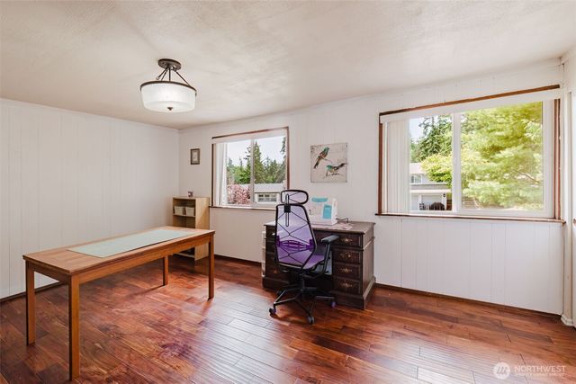 4550 NW Shelley Drive, Silverdale, WA 98383