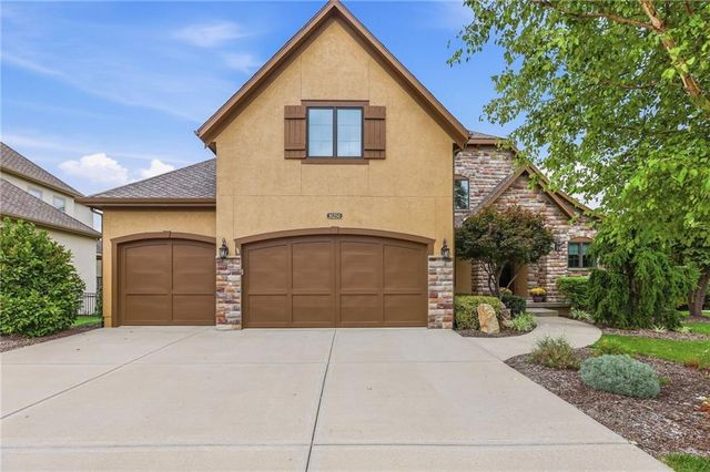 16250 Canterbury Road, Overland Park, KS 66085