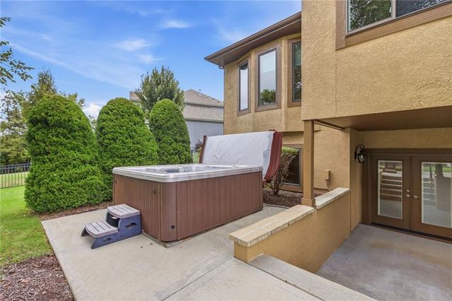 16250 Canterbury Road, Overland Park, KS 66085