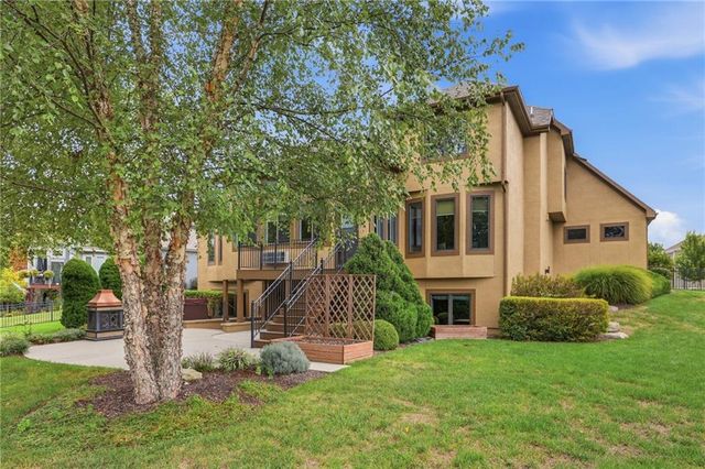 16250 Canterbury Road, Overland Park, KS 66085