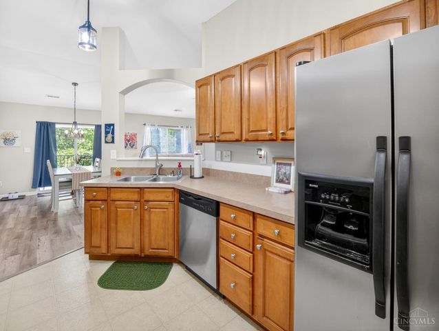 1755 Weatherstone Circle, Monroe, OH 45050