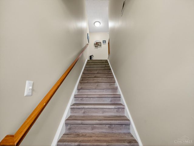 1755 Weatherstone Circle, Monroe, OH 45050