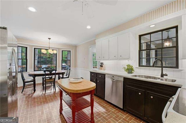 7245 Dunhill Terrace, Atlanta, GA 30328