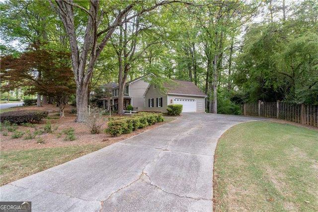 7245 Dunhill Terrace, Atlanta, GA 30328