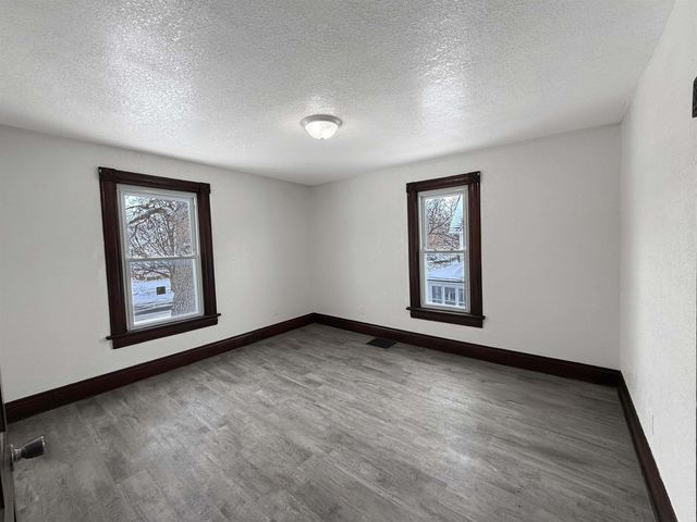 614 1st Street, Traer, IA 50675