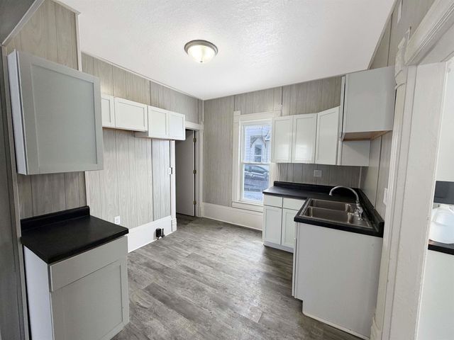 614 1st Street, Traer, IA 50675