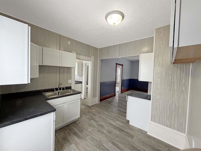 614 1st Street, Traer, IA 50675