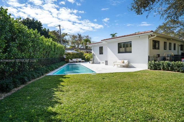 3411 Riviera Dr, Coral Gables, FL 33134