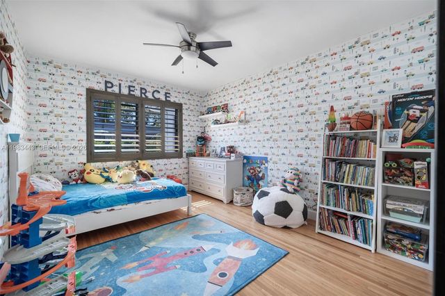 3411 Riviera Dr, Coral Gables, FL 33134