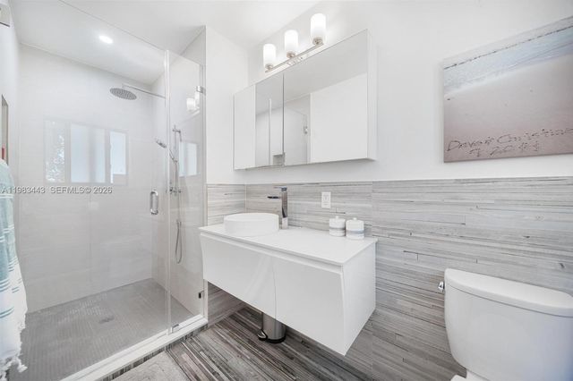 3411 Riviera Dr, Coral Gables, FL 33134