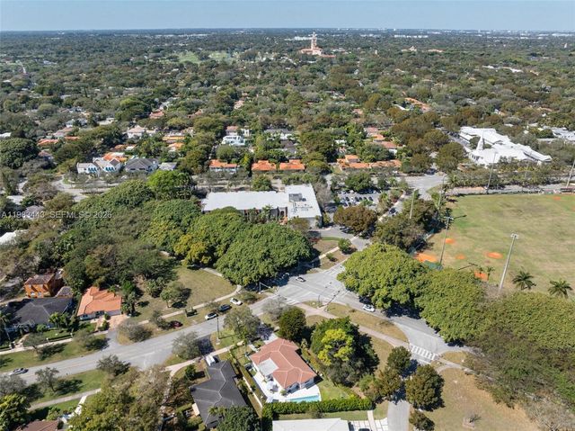 3411 Riviera Dr, Coral Gables, FL 33134