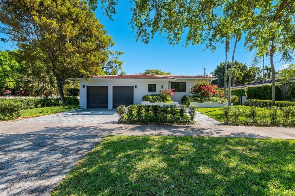 3411 Riviera Dr, Coral Gables, FL 33134