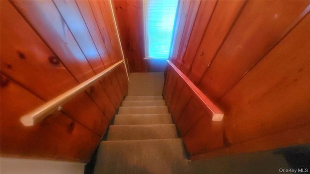 319 Mansion Street 2, Poughkeepsie, NY 12601