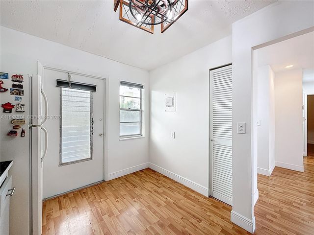 1000 NE 14th Ave 411, Hallandale Beach, FL 33009