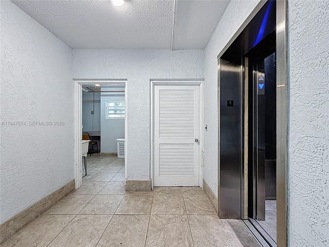 1000 NE 14th Ave 411, Hallandale Beach, FL 33009