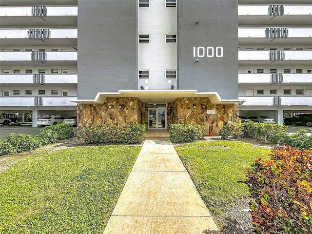 1000 NE 14th Ave 411, Hallandale Beach, FL 33009