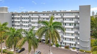 1000 NE 14th Ave 411, Hallandale Beach, FL 33009