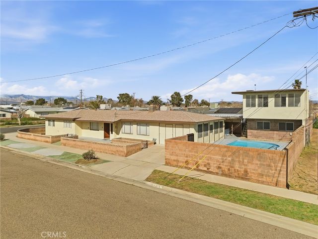 416 Jean, Ridgecrest, CA 93555
