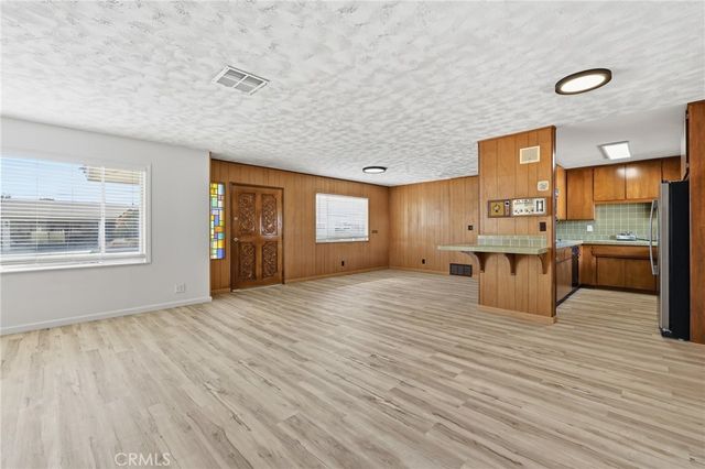 416 Jean, Ridgecrest, CA 93555