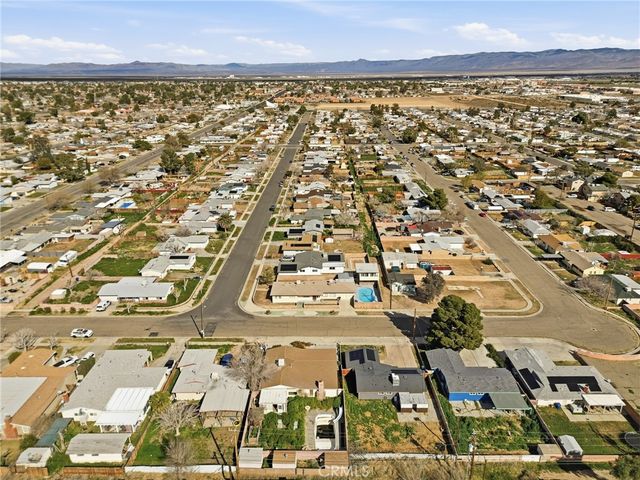 416 Jean, Ridgecrest, CA 93555