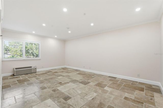 36750 US HIGHWAY 19 N 5-202, Palm Harbor, FL 34683