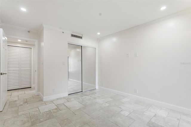 36750 US HIGHWAY 19 N 5-202, Palm Harbor, FL 34683