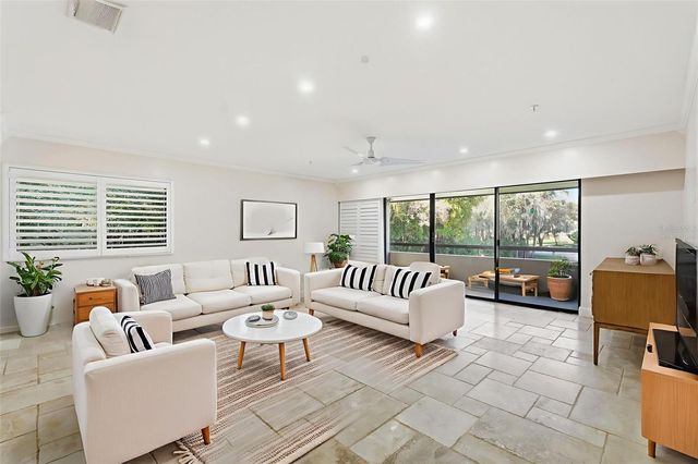 36750 US HIGHWAY 19 N 5-202, Palm Harbor, FL 34683