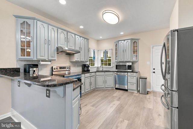 24 PEBBLE PL, Fredericksburg, VA 22405