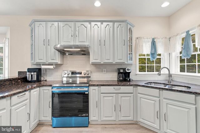24 PEBBLE PL, Fredericksburg, VA 22405