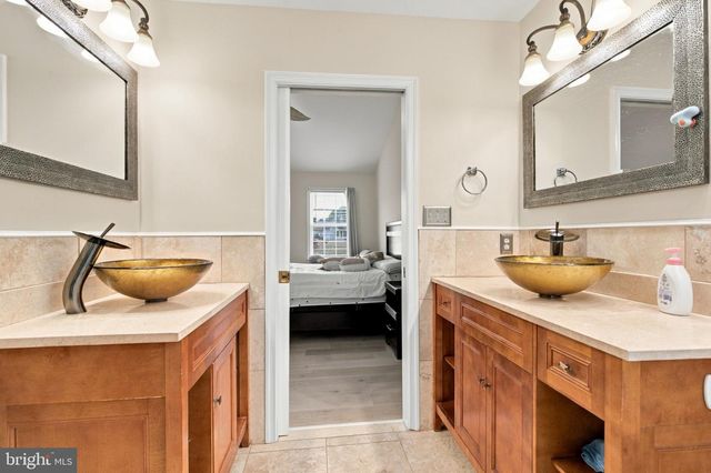 24 PEBBLE PL, Fredericksburg, VA 22405