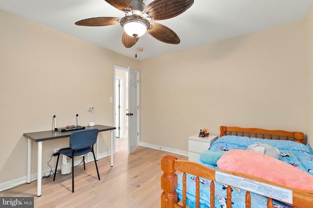 24 PEBBLE PL, Fredericksburg, VA 22405