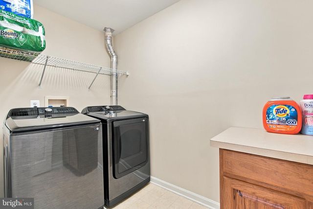 24 PEBBLE PL, Fredericksburg, VA 22405