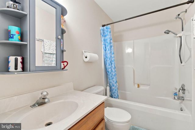 24 PEBBLE PL, Fredericksburg, VA 22405