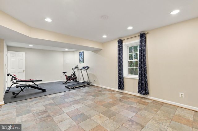 24 PEBBLE PL, Fredericksburg, VA 22405
