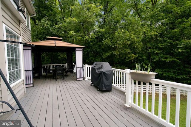 24 PEBBLE PL, Fredericksburg, VA 22405