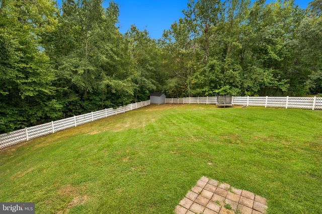 24 PEBBLE PL, Fredericksburg, VA 22405
